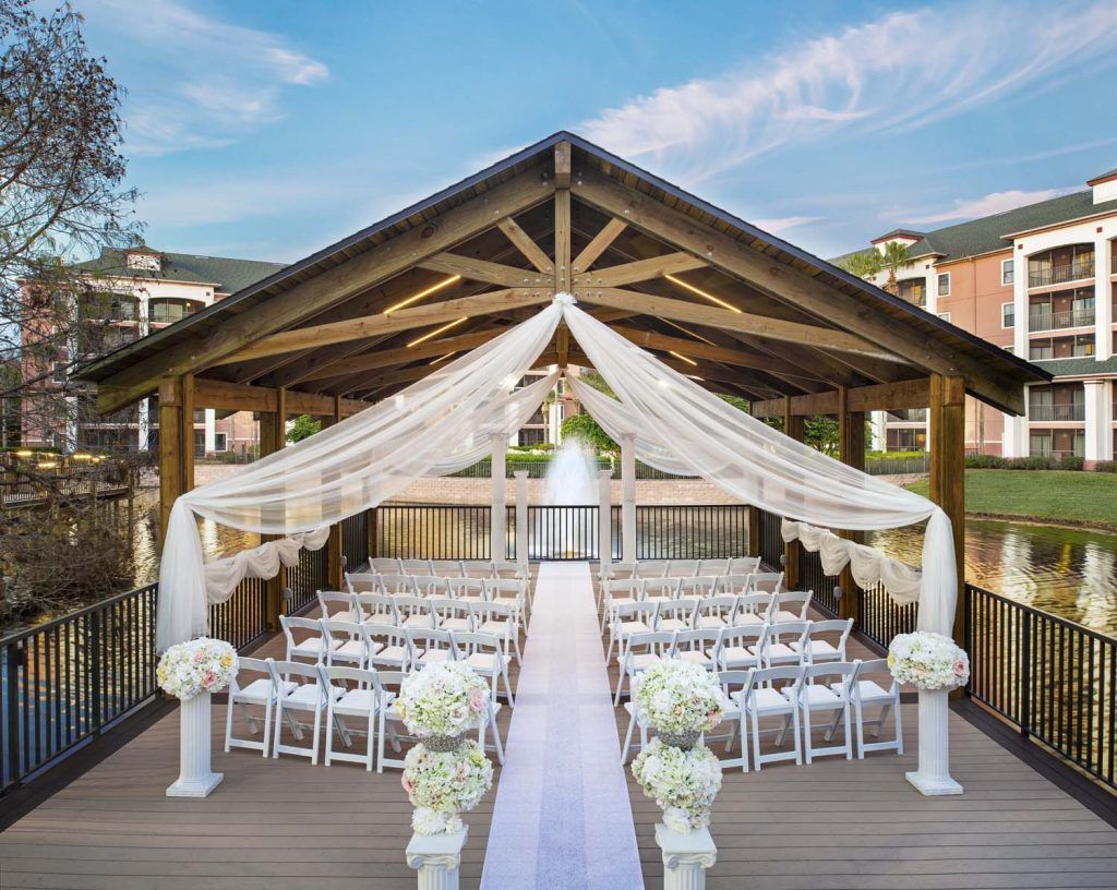 outside wedding ceremony on I Said Yes! FL