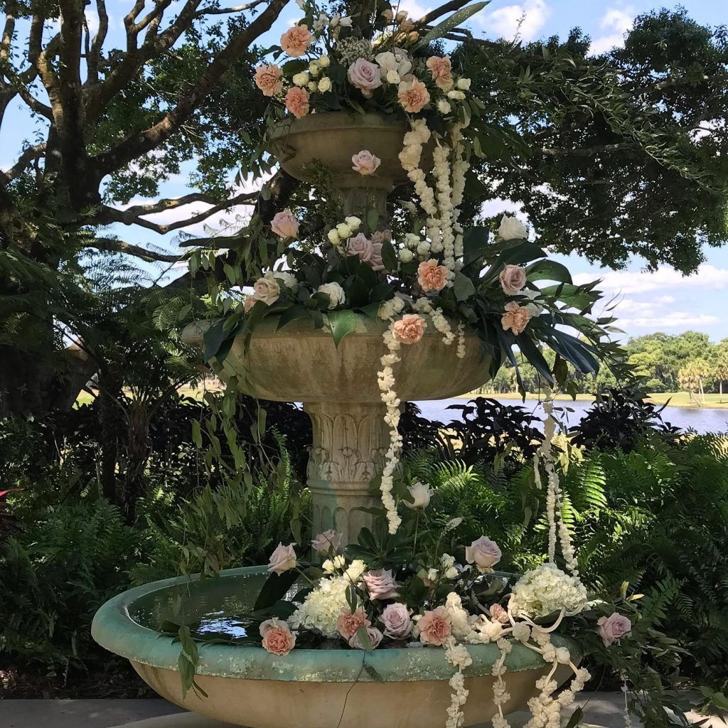 fountain of wedding flowers